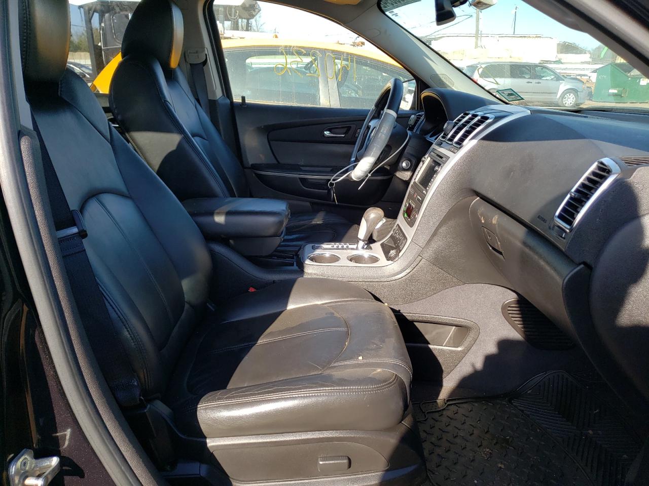 Photo 5 from auction – 2011 GMC ACADIA SLT with VIN 1GKKVRED8BJ213290