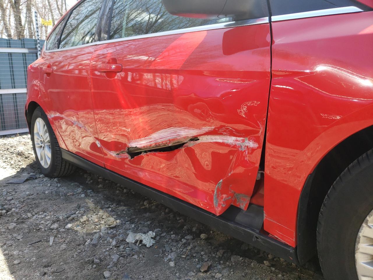Photo 9 from auction – 2012 FORD FOCUS SEL with VIN 1FAHP3M25CL166065