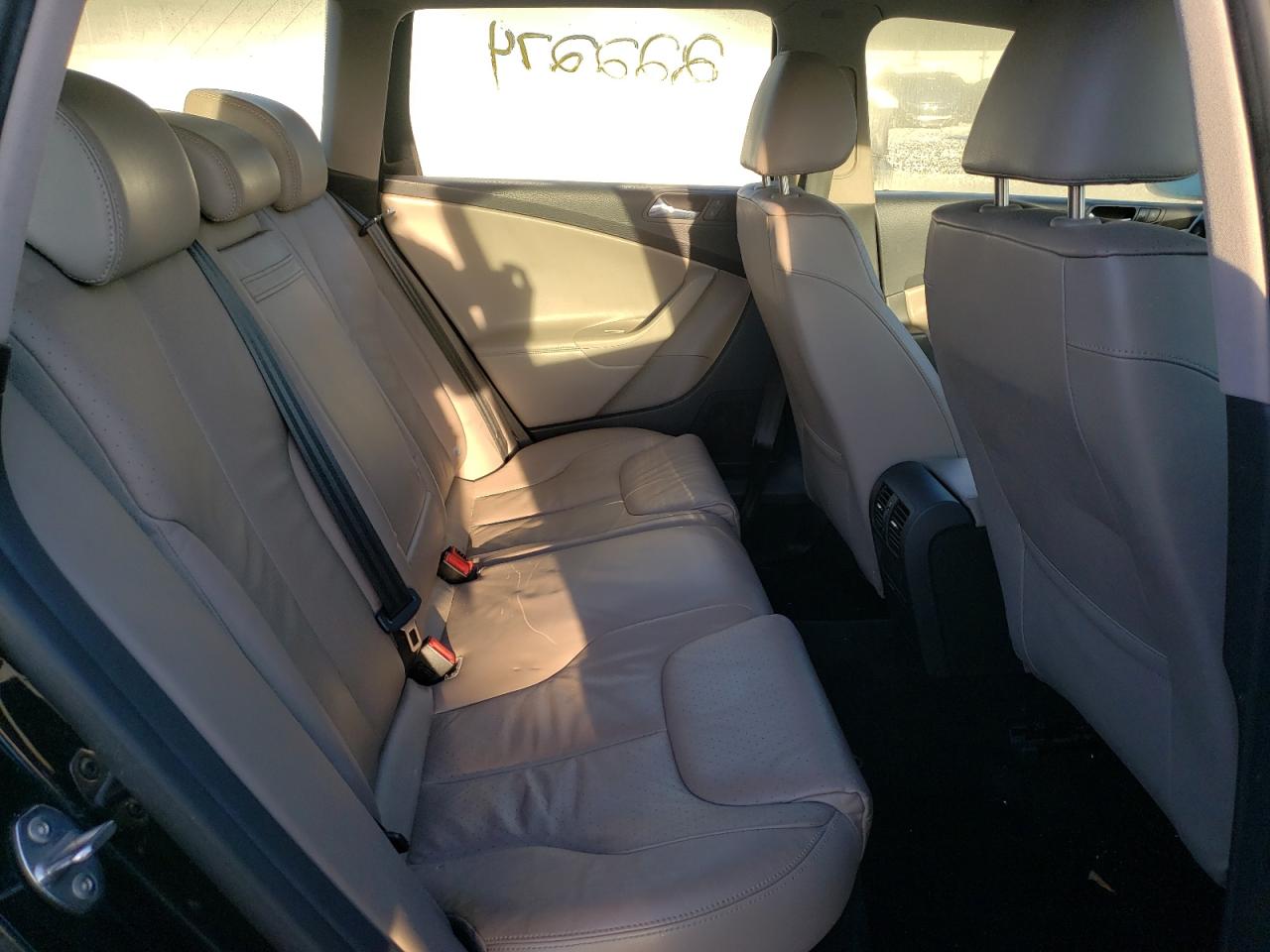 Photo 6 from auction – 2007 VOLKSWAGEN PASSAT 2.0 with VIN WVWTK73CX7E146179