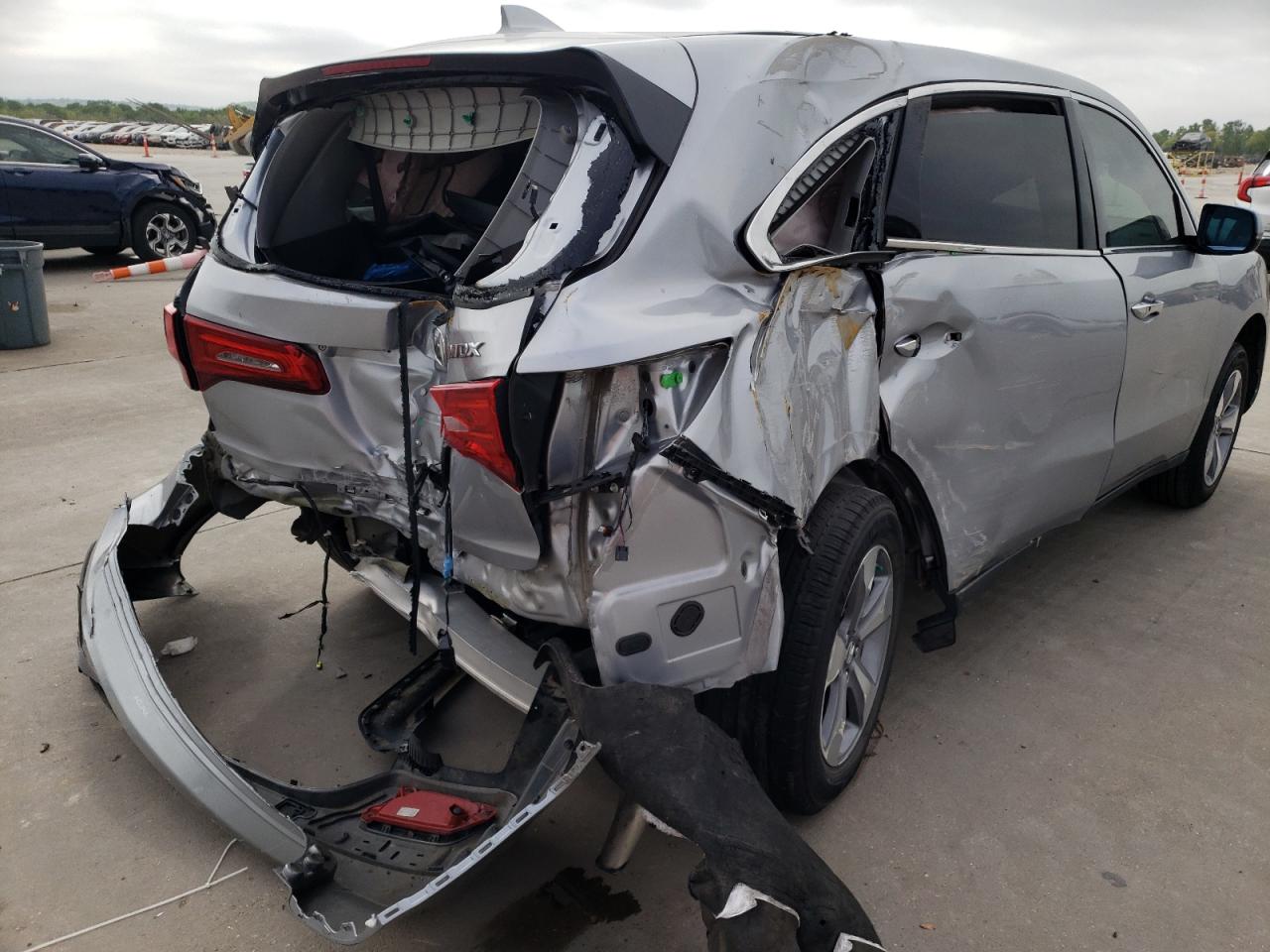 Photo 9 from auction – 2016 ACURA MDX with VIN 5FRYD3H2XGB021589