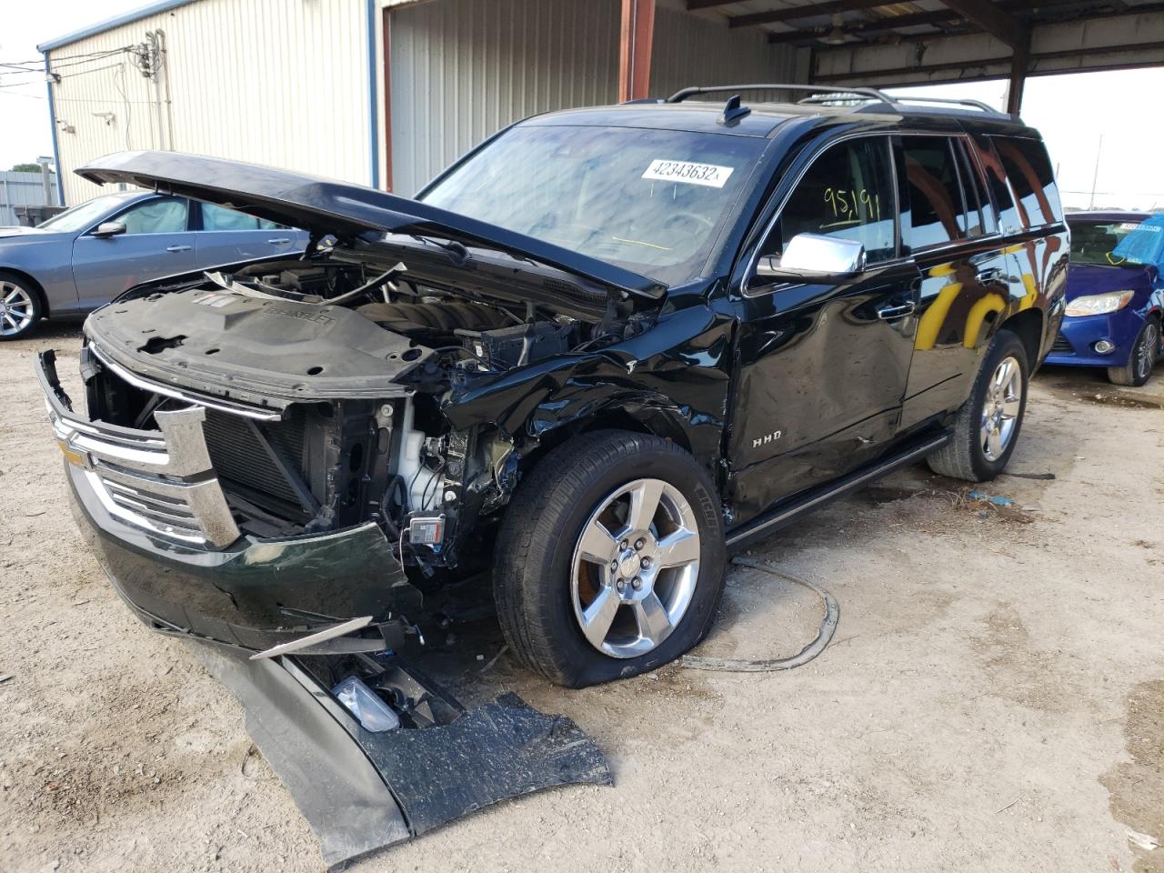 Photo 2 from auction – 2016 CHEVROLET TAHOE C150 with VIN 1GNSCCKC0GR447109