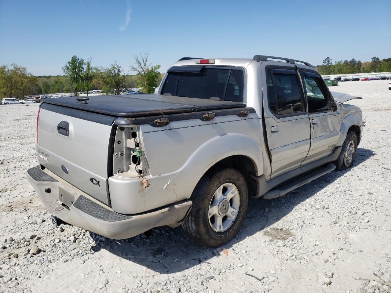 Photo 4 from auction – 2002 FORD EXPLORER S with VIN 1FMZU67E52UC76312