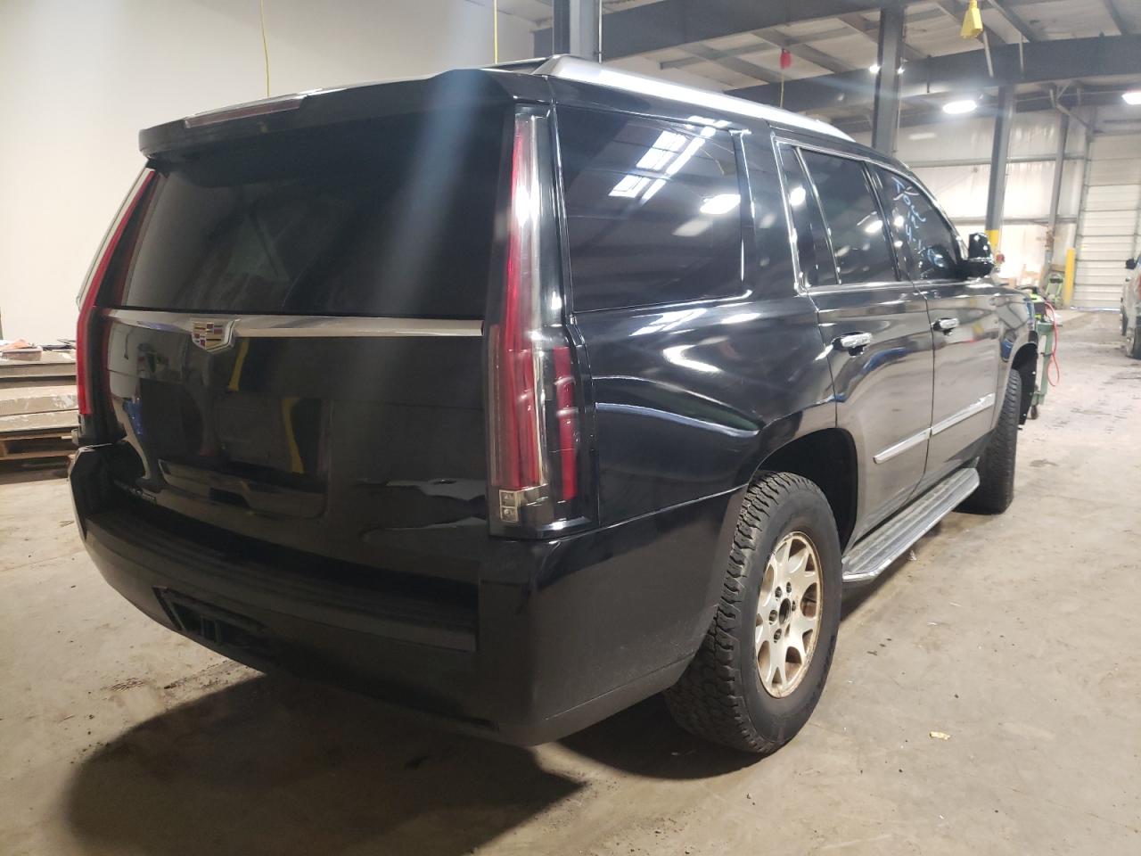 Photo 4 from auction – 2015 CADILLAC ESCALADE L with VIN 1GYS4MKJ5FR744315