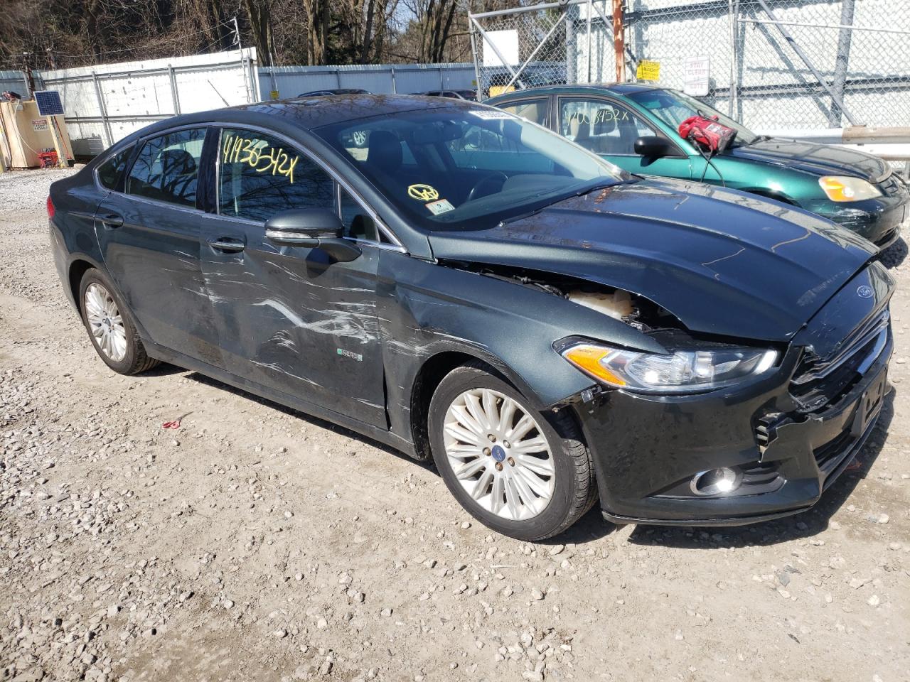 FORD FUSION SE 2015 with VIN 3FA6P0PU7FR230292 - Photo from auction