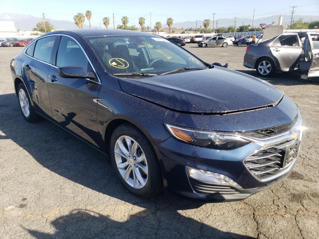 Photo 1 from auction – 2020 CHEVROLET MALIBU LT with VIN 1G1ZD5ST9LF093370