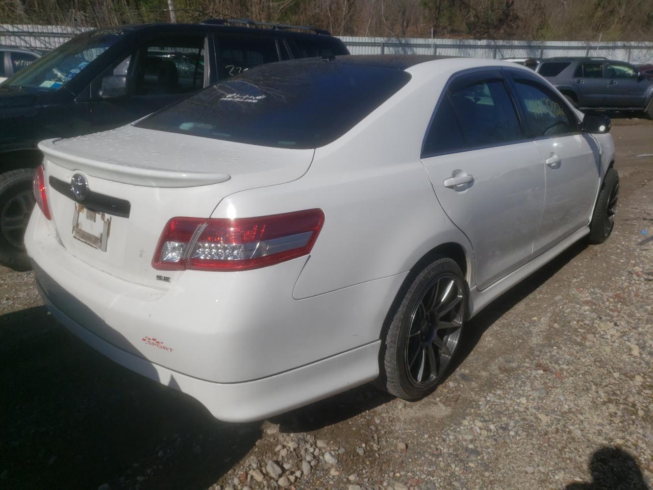 Photo 4 from auction – 2010 TOYOTA CAMRY with VIN 4T1BF3EK3AU560314