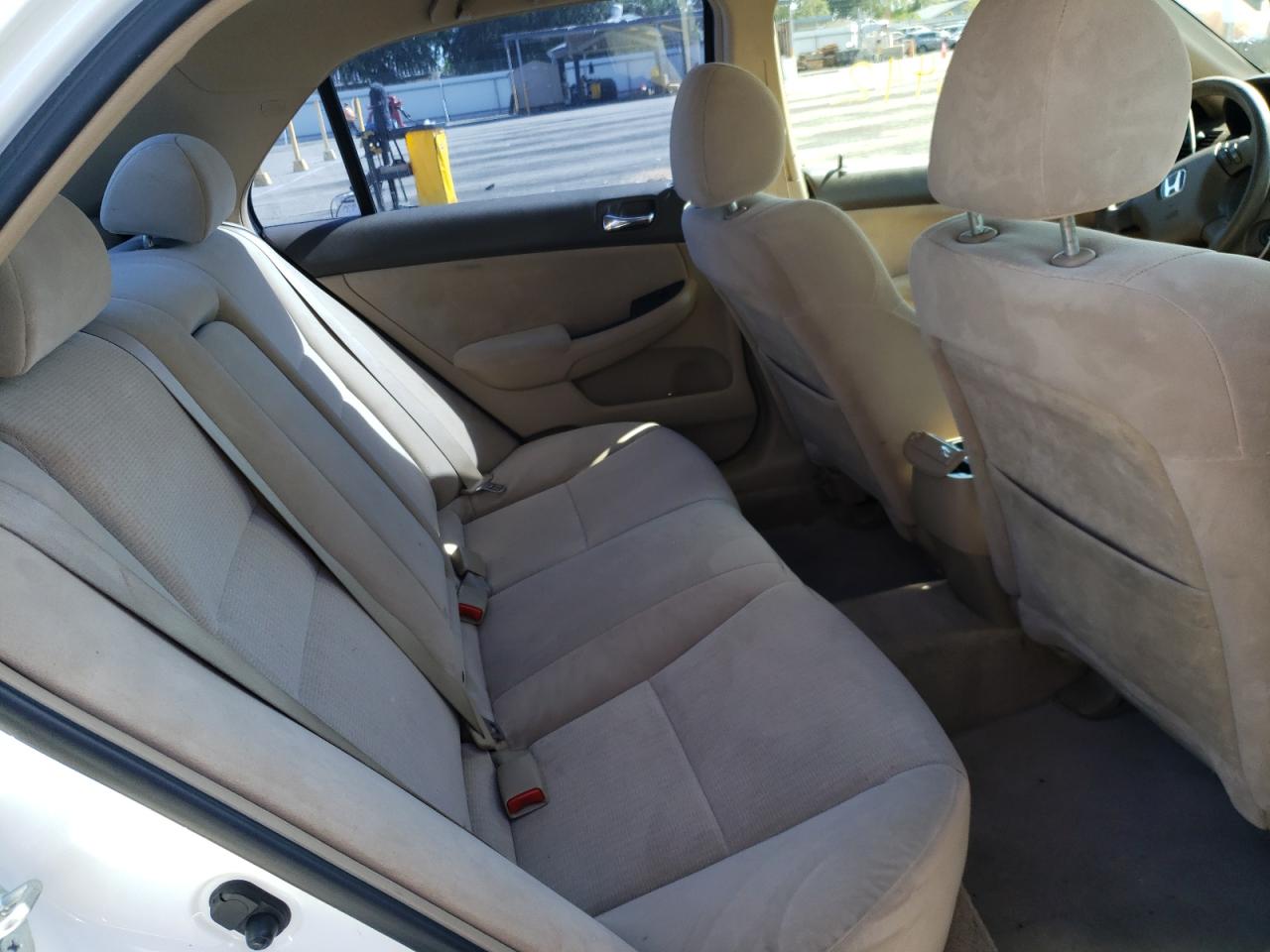 Photo 6 from auction – 2005 HONDA ACCORD LX with VIN JHMCM56405C004143
