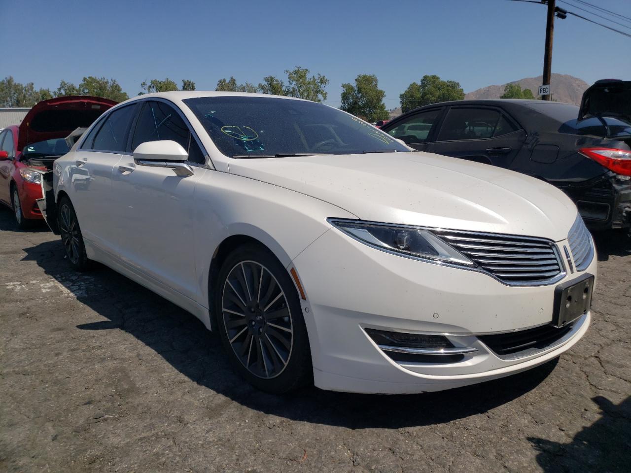 LINCOLN MKZ HYBRID 2016 with VIN 3LN6L2LU9GR611131 - Photo from auction