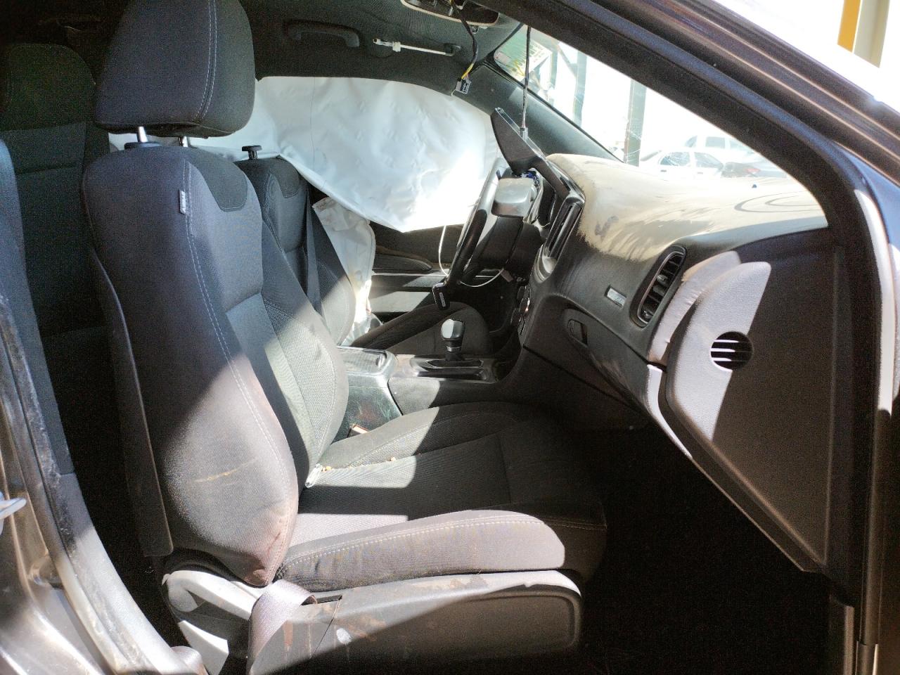 Photo 5 from auction – 2015 DODGE CHARGER SE with VIN 2C3CDXBG4FH812673