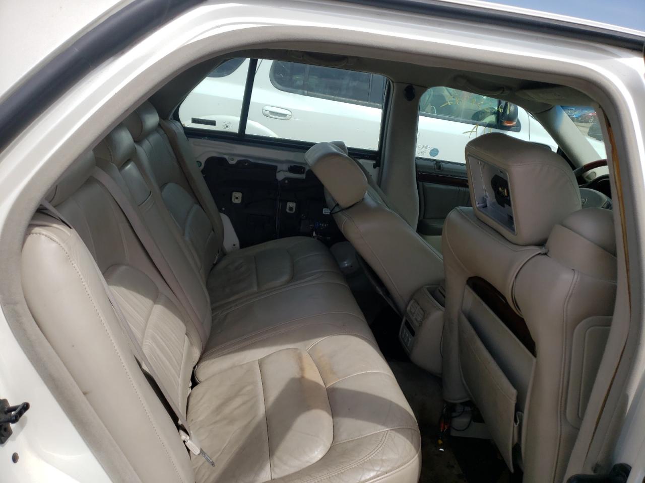 Photo 6 from auction – 2000 CADILLAC DEVILLE DH with VIN 1G6KE57Y7YU260776