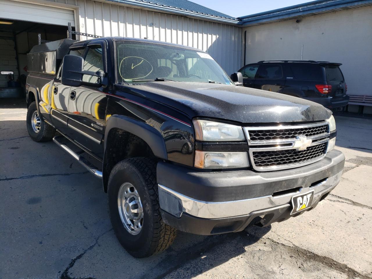 CHEVROLET SILVERADO 2006 with VIN 1GCHK23D06F262548 - Photo from auction