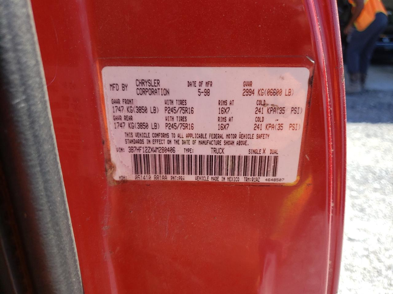 Photo 10 from auction – 1998 DODGE RAM 1500 with VIN 3B7HF12ZXWM280406