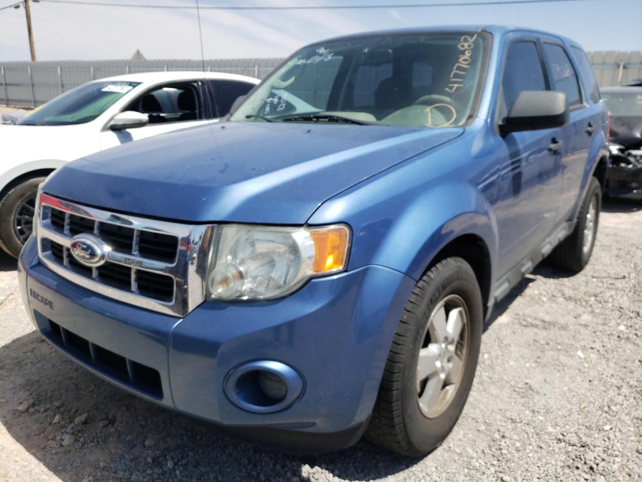 Photo 2 from auction – 2010 FORD ESCAPE XLS with VIN 1FMCU0C75AKC41421