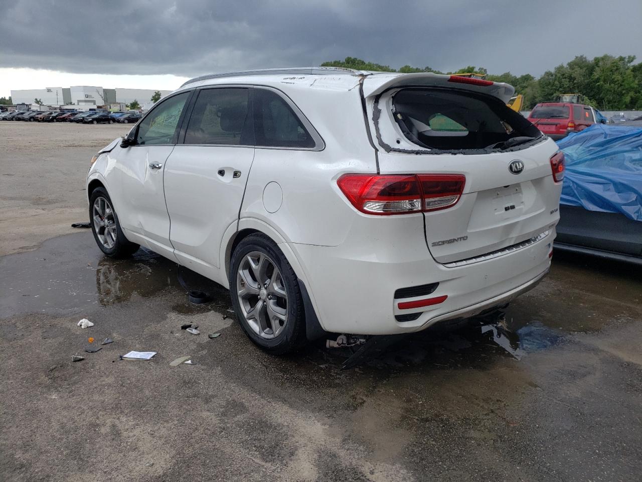 Photo 3 from auction – 2016 KIA SORENTO SX with VIN 5XYPK4A52GG169998