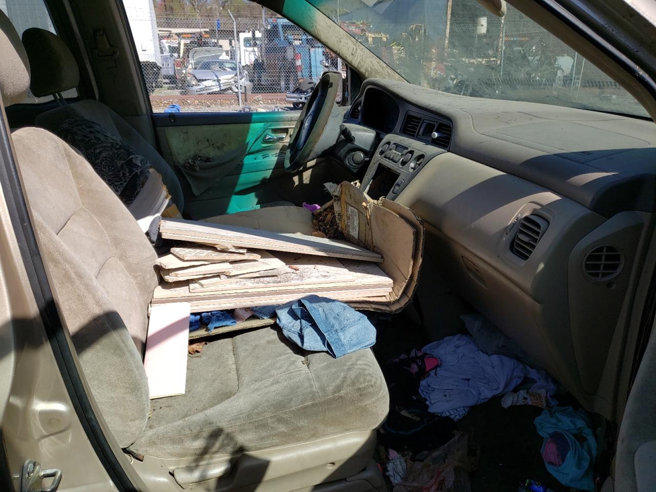 Photo 5 from auction – 2002 HONDA ODYSSEY EX with VIN 5FNRL186X2B031676