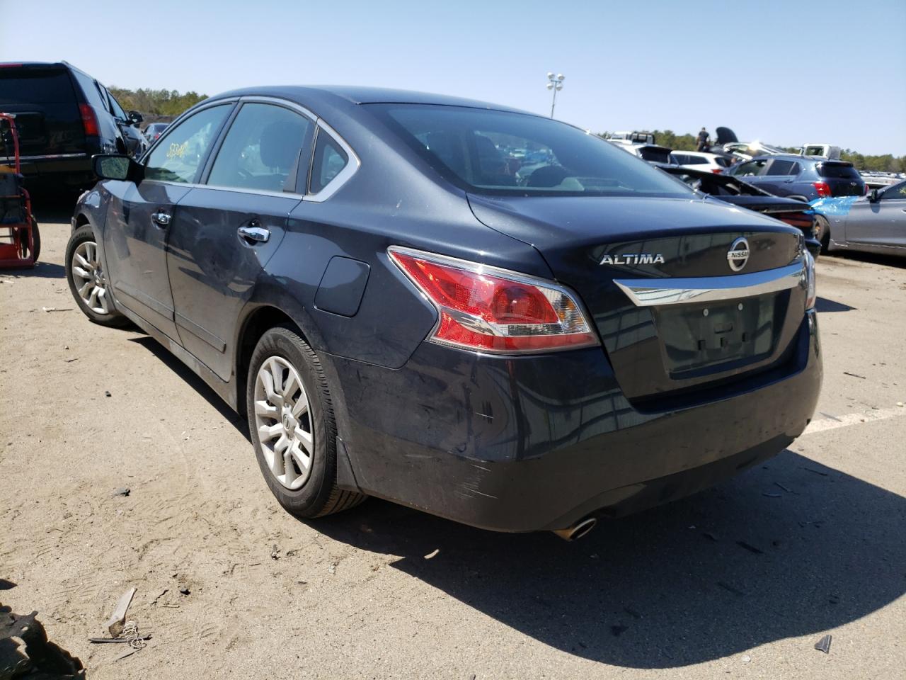 Photo 3 from auction – 2015 NISSAN ALTIMA 2.5 with VIN 1N4AL3AP3FC587882