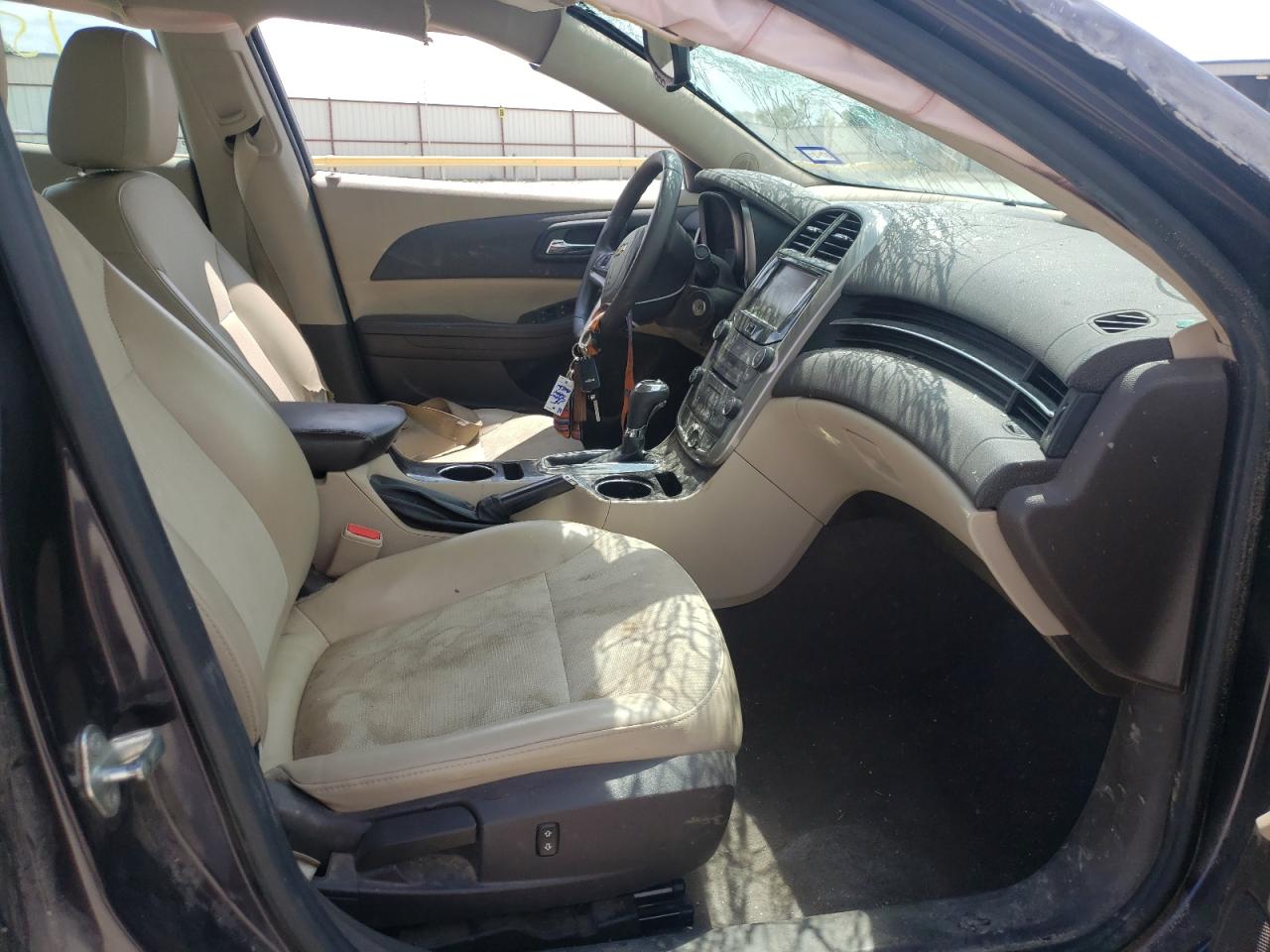 صورة رقم 5 من المزاد - 2015 CHEVROLET MALIBU مع VIN 1G11C5SL7FF223523