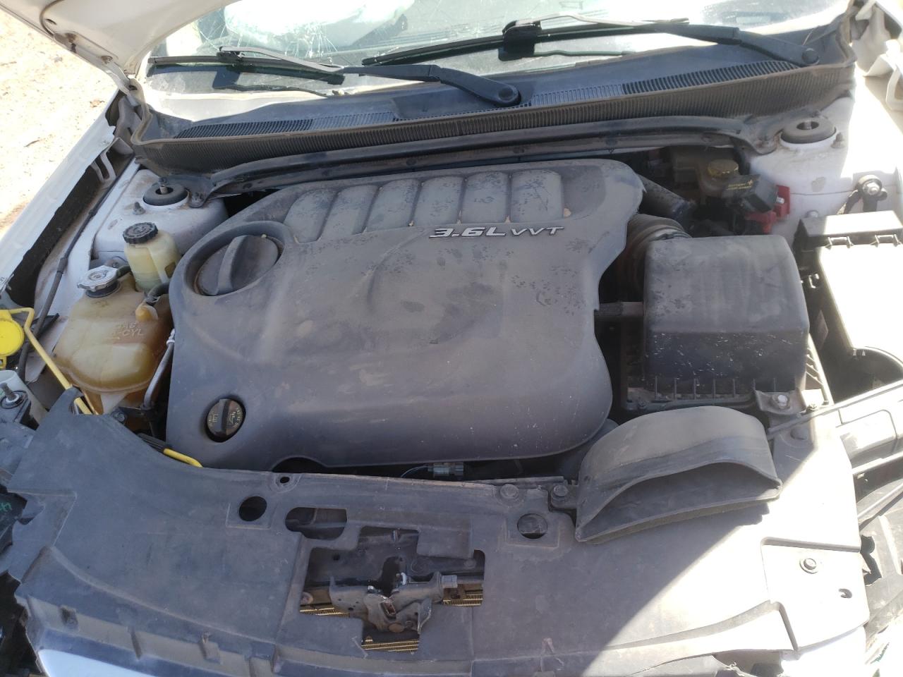 Photo 7 from auction – 2012 CHRYSLER 200 LIMITE with VIN 1C3CCBCG2CN197788