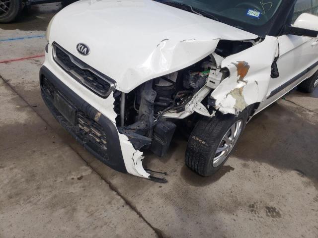 Photo 9 from auction – 2013 KIA SOUL with VIN KNDJT2A54D7535489