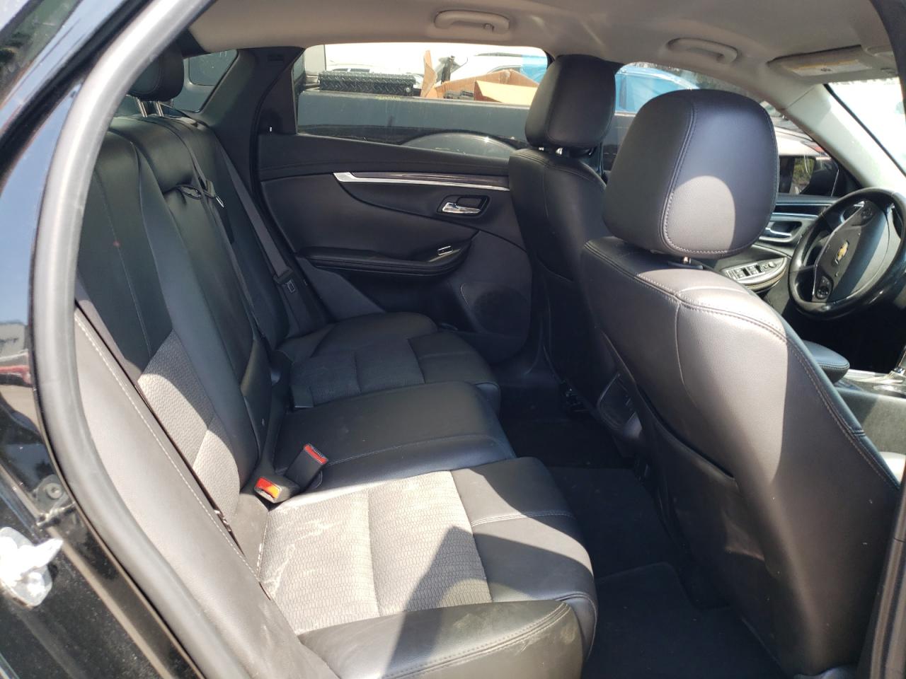 Photo 6 from auction – 2018 CHEVROLET IMPALA LT with VIN 2G1105S34J9131795