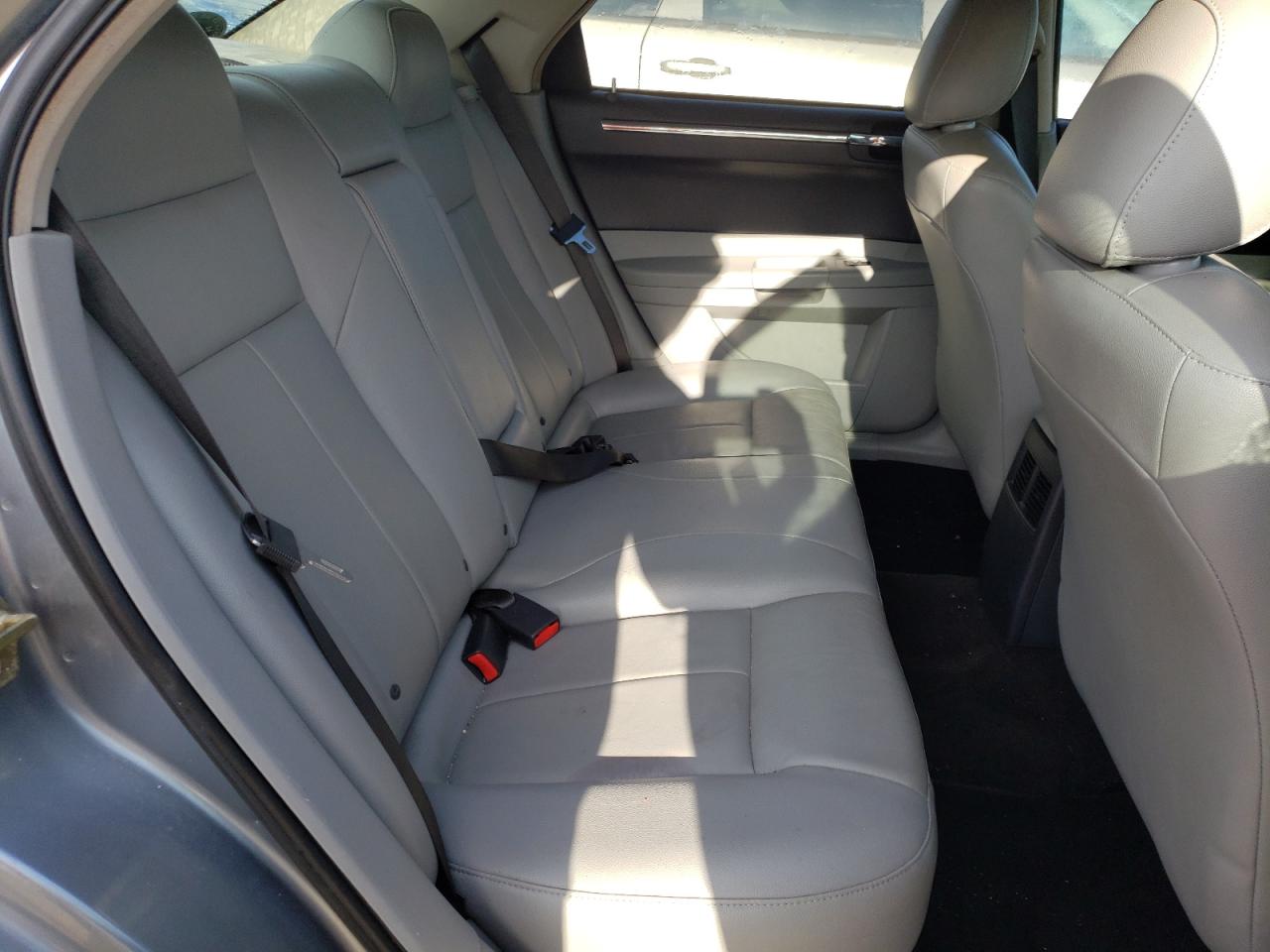 Photo 6 from auction – 2006 CHRYSLER 300 TOURIN with VIN 2C3KA53G86H523965