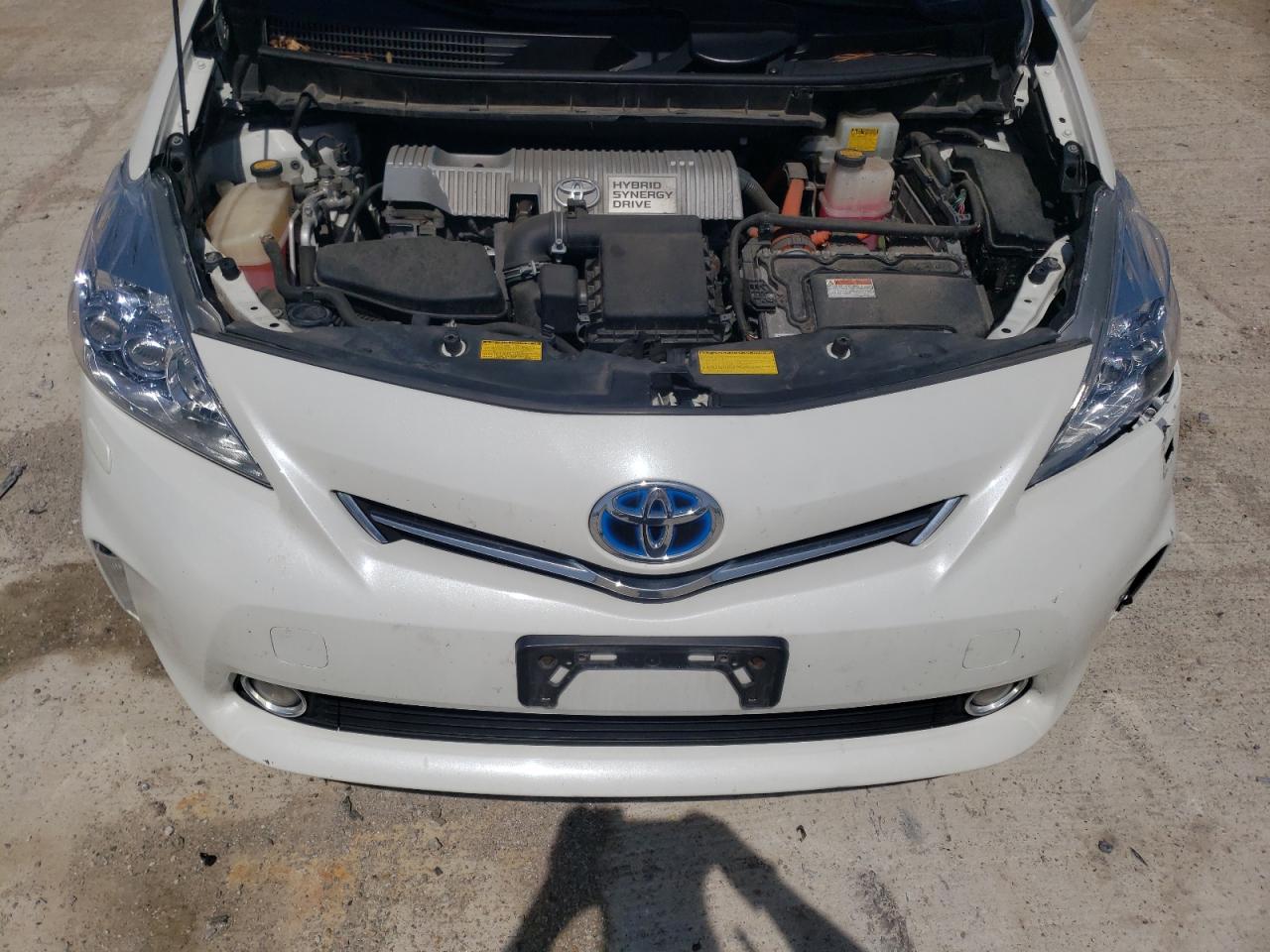 Photo 7 from auction – 2013 TOYOTA PRIUS V with VIN JTDZN3EU7D3206734