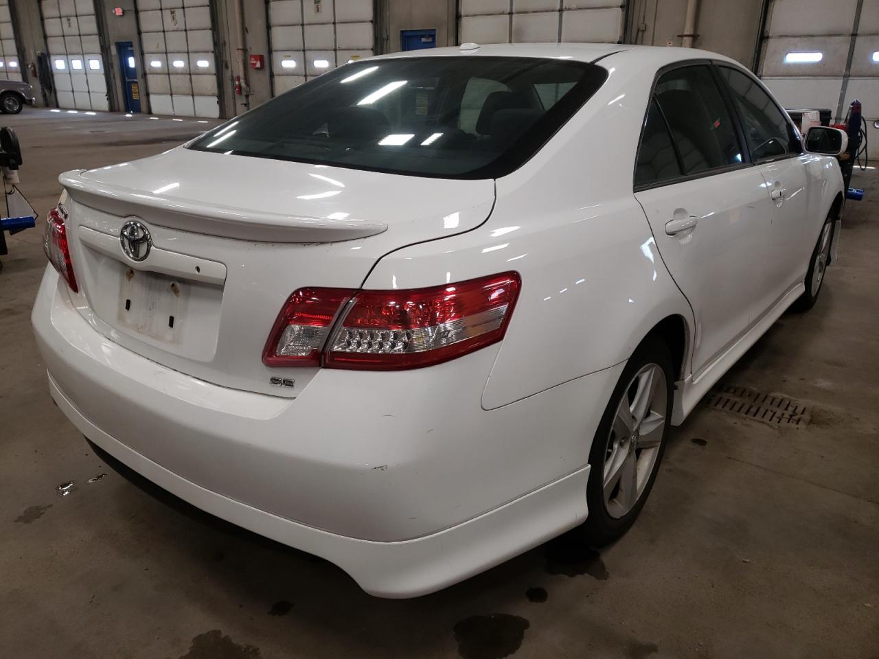 Photo 4 from auction – 2010 TOYOTA CAMRY BASE with VIN 4T1BF3EK3AU549197