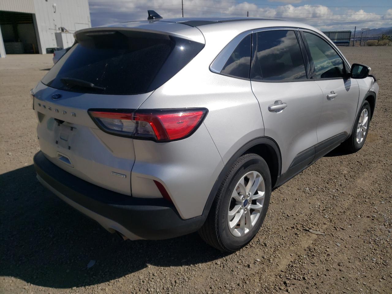 Photo 4 from auction – 2020 FORD ESCAPE SE with VIN 1FMCU0G68LUA12563
