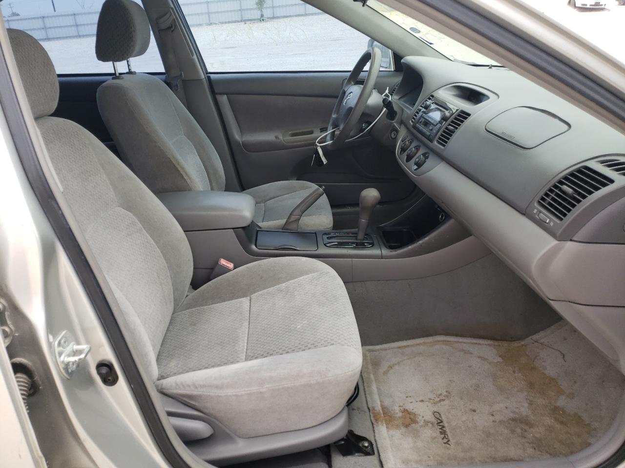 Photo 5 from auction – 2003 TOYOTA CAMRY LE with VIN 4T1BE32K63U769380