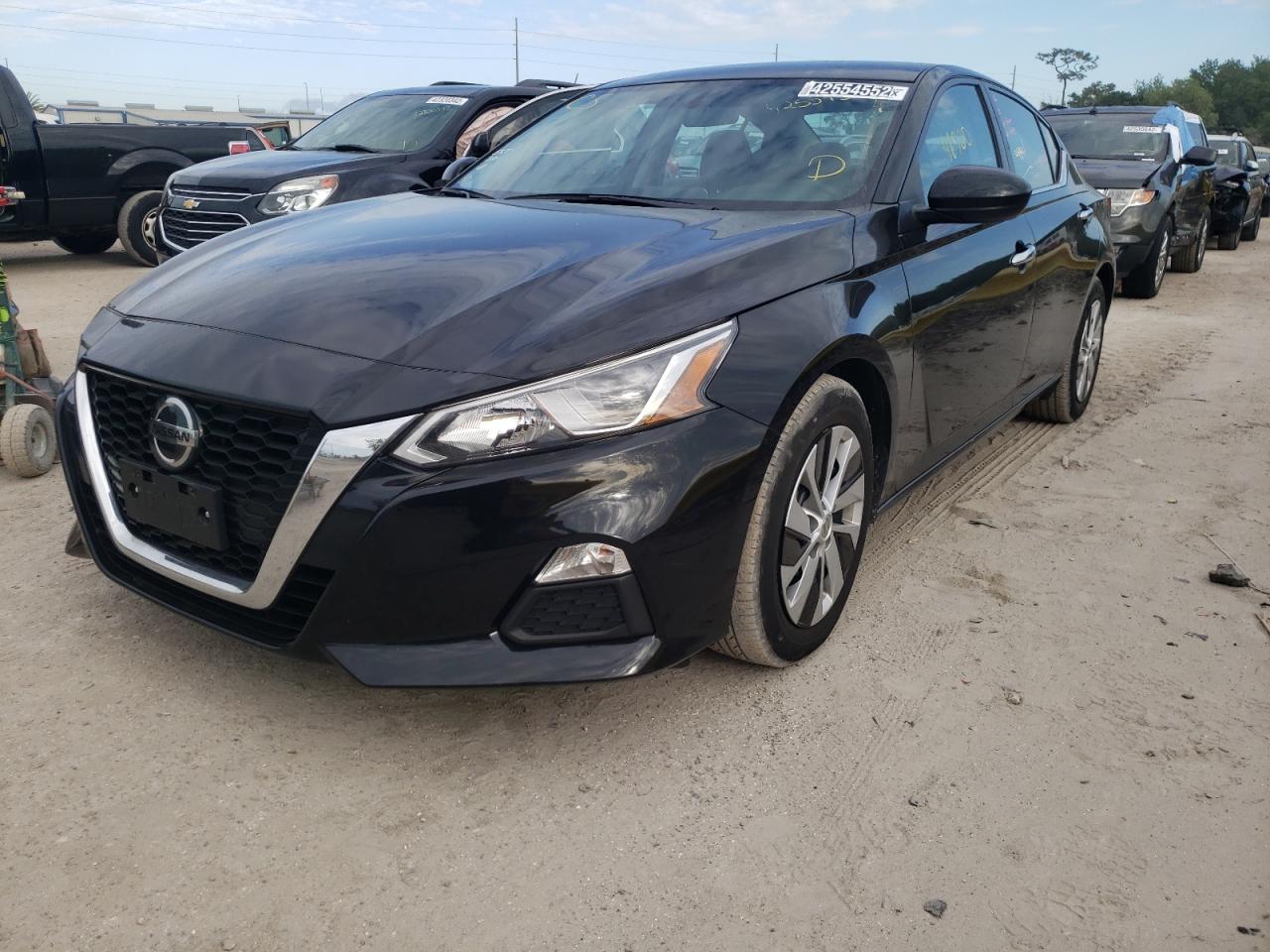 Photo 2 from auction – 2020 NISSAN ALTIMA S with VIN 1N4BL4BV2LC239901