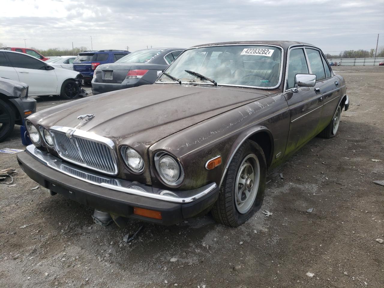 Photo 10 from auction – 1986 JAGUAR XJ6 with VIN SAJAV134XGC441445