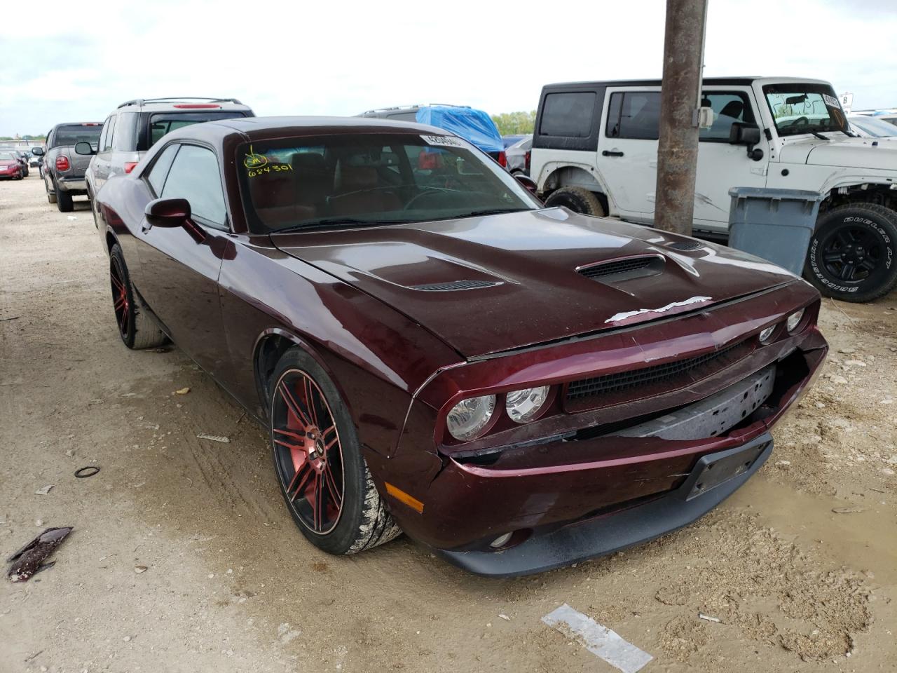 DODGE CHALLENGER 2013 with VIN 2C3CDYAGXDH684301 - Photo from auction