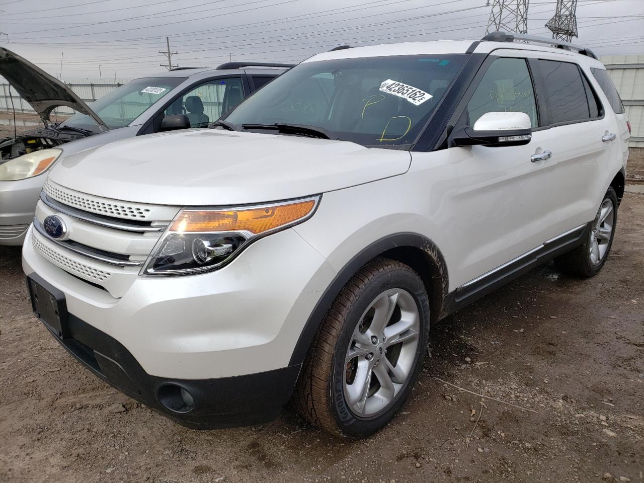 Photo 2 from auction – 2015 FORD EXPLORER L with VIN 1FM5K8F89FGA52427
