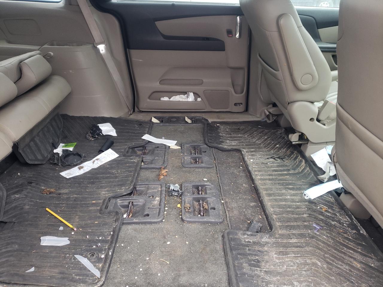 Photo 6 from auction – 2014 HONDA ODYSSEY EX with VIN 5FNRL5H60EB025476