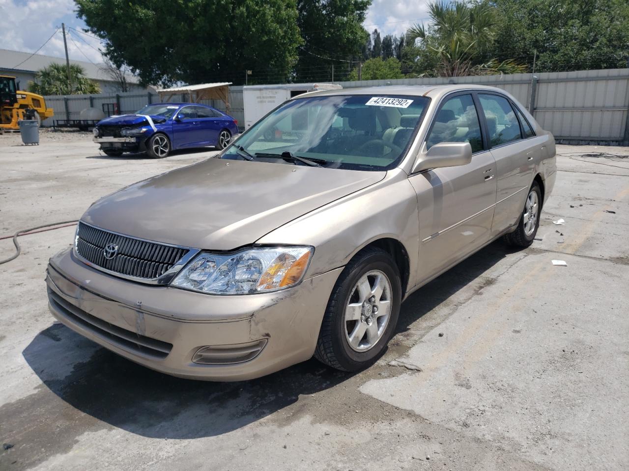 Photo 2 from auction – 2000 TOYOTA AVALON XL with VIN 4T1BF28B4YU043443