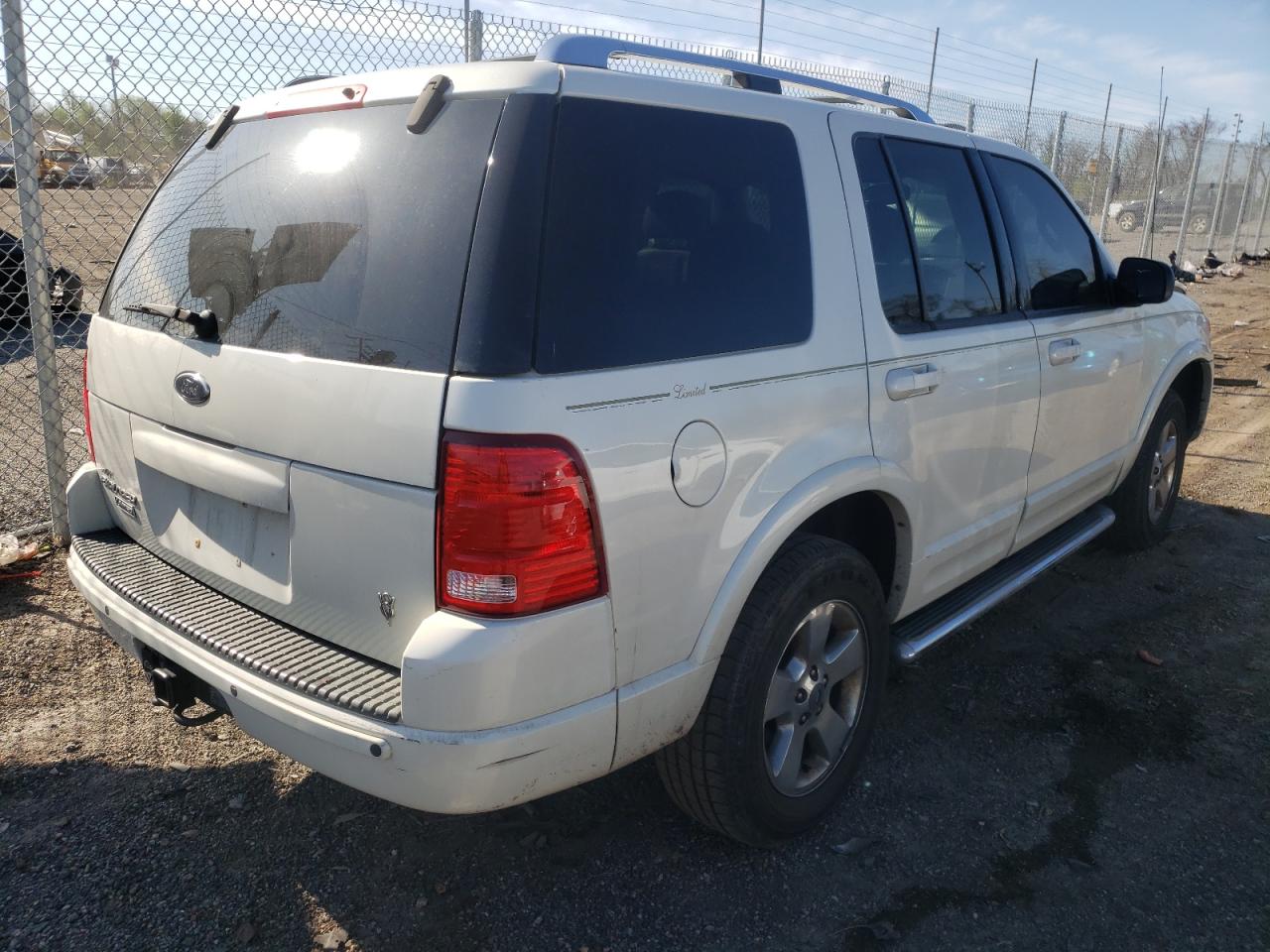 Photo 17 from auction – 2004 FORD EXPLORER L with VIN 1FMDU75W24ZB05910