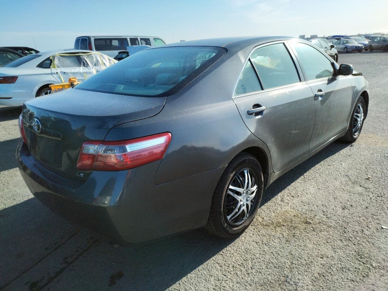 Photo 4 from auction – 2007 TOYOTA CAMRY CE with VIN 4T1BE46K77U593445