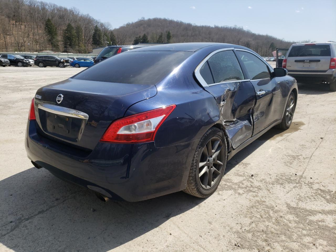 Photo 4 from auction – 2010 NISSAN MAXIMA S with VIN 1N4AA5AP0AC856463
