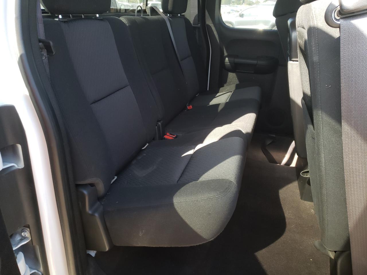Photo 6 from auction – 2012 CHEVROLET SILVERADO with VIN 1GCRKSE76CZ118122