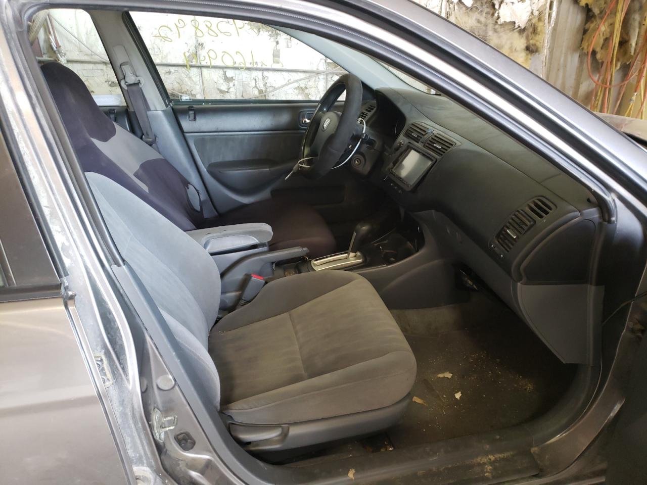 Photo 5 from auction – 2004 HONDA CIVIC EX with VIN 2HGES267X4H622138