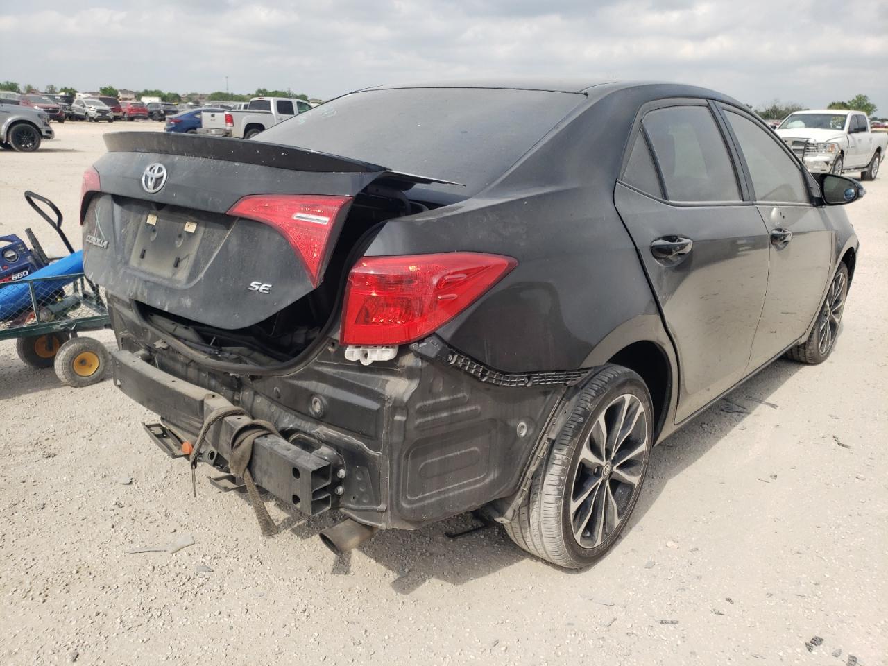 Photo 4 from auction – 2018 TOYOTA COROLLA L with VIN 5YFBURHE5JP801516
