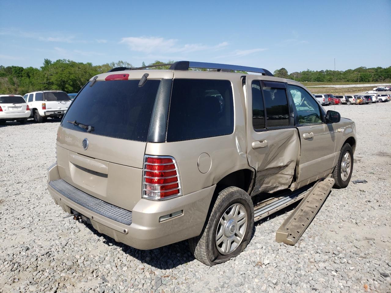 Photo 4 from auction – 2005 MERCURY MOUNTAINEE with VIN 4M2DU66W75UJ01437