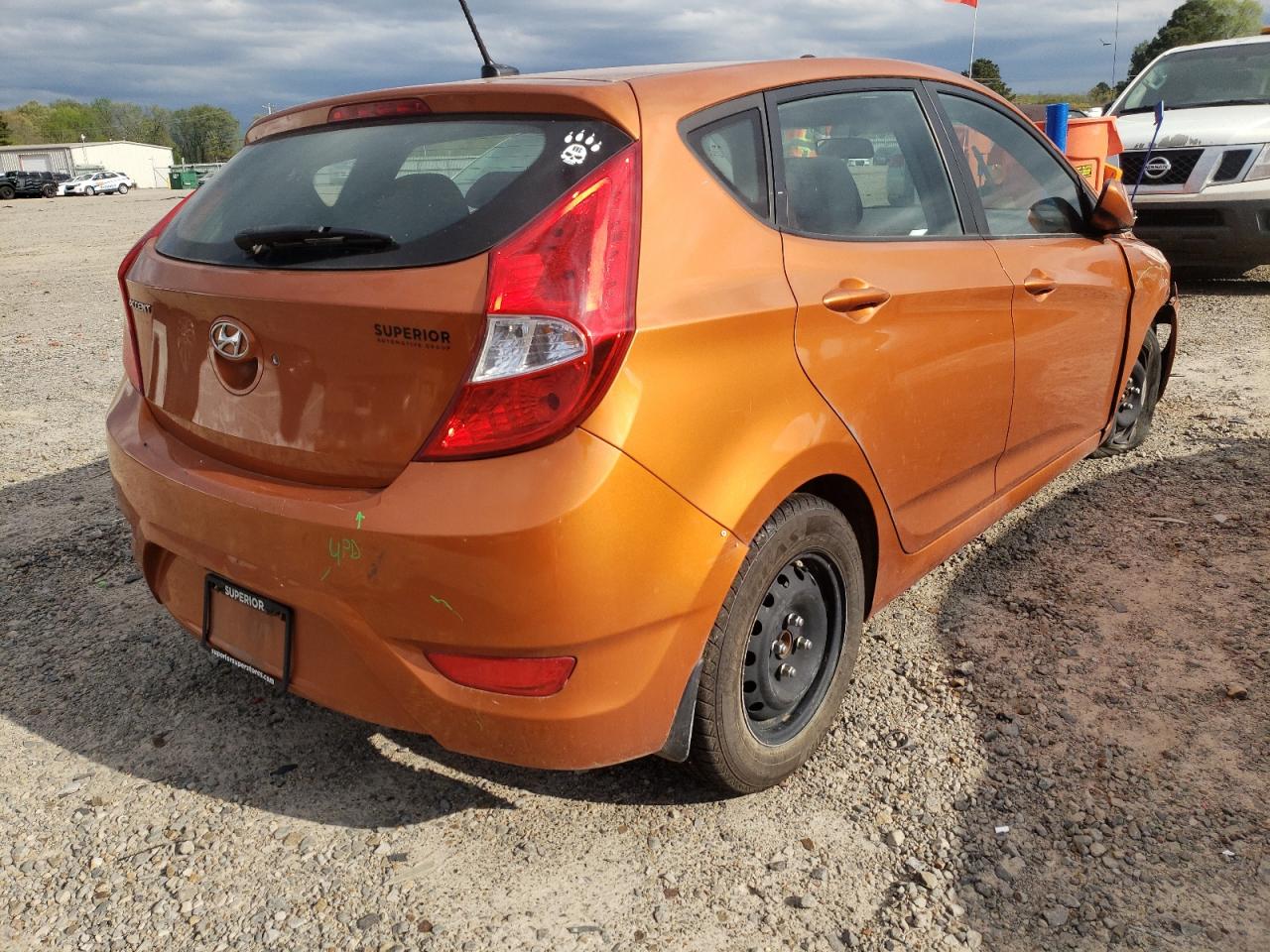 Photo 4 from auction – 2017 HYUNDAI ACCENT SE with VIN KMHCT5AE0HU328398