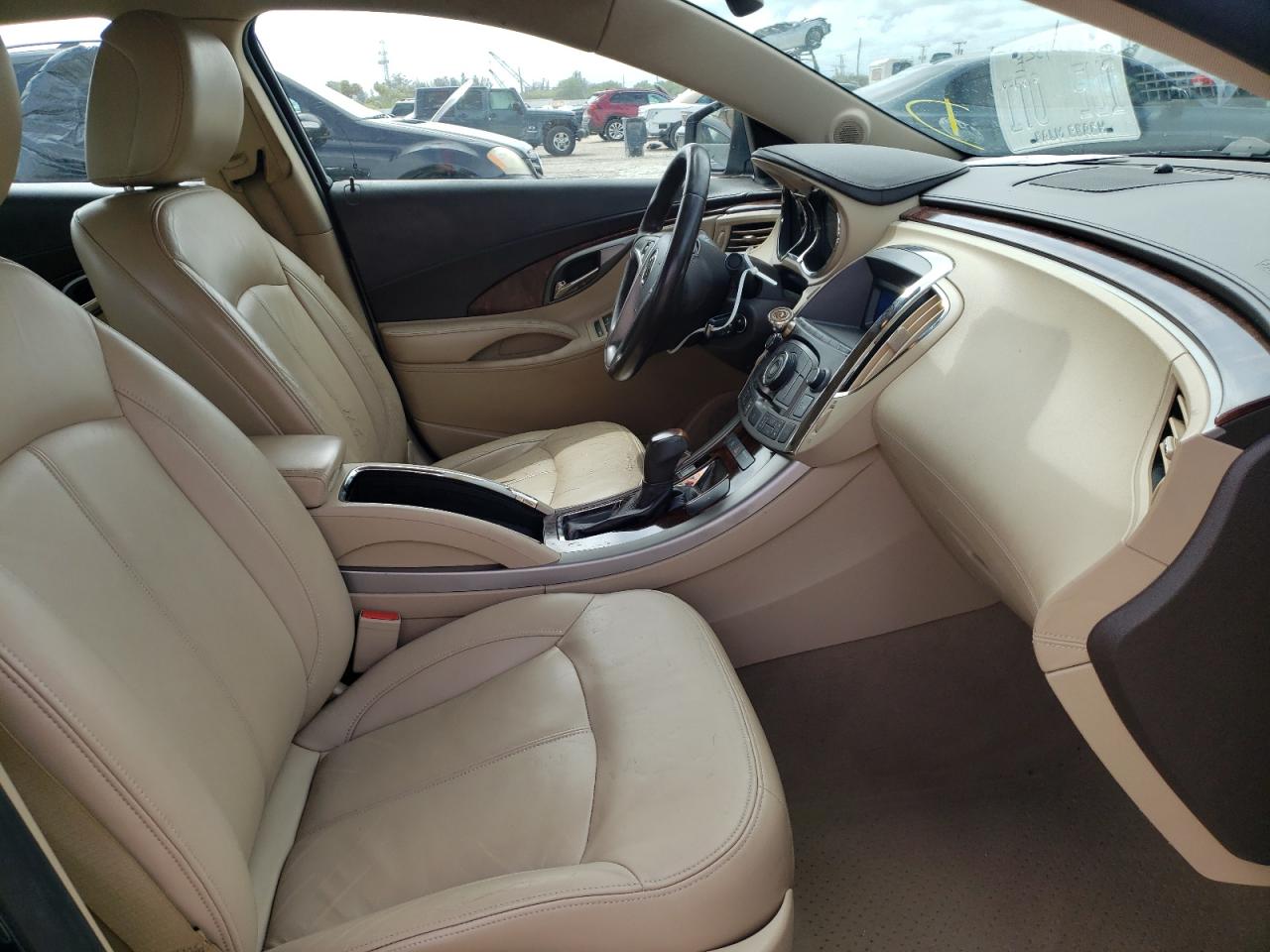 Photo 5 from auction – 2010 BUICK LACROSSE C with VIN 1G4GC5EGXAF213945