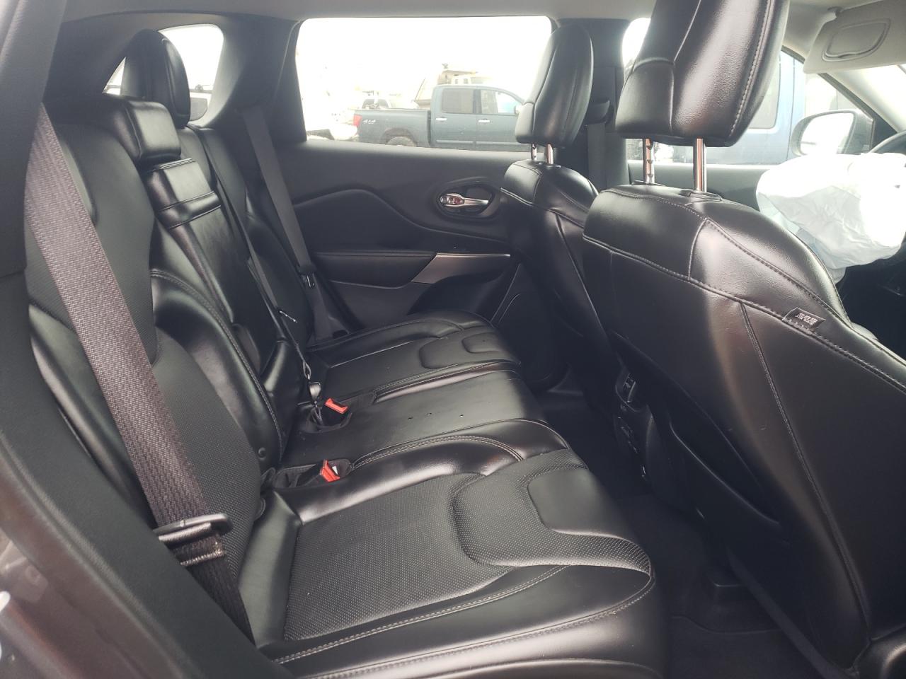 Photo 6 from auction – 2019 JEEP CHEROKEE L with VIN 1C4PJLDB3KD339727