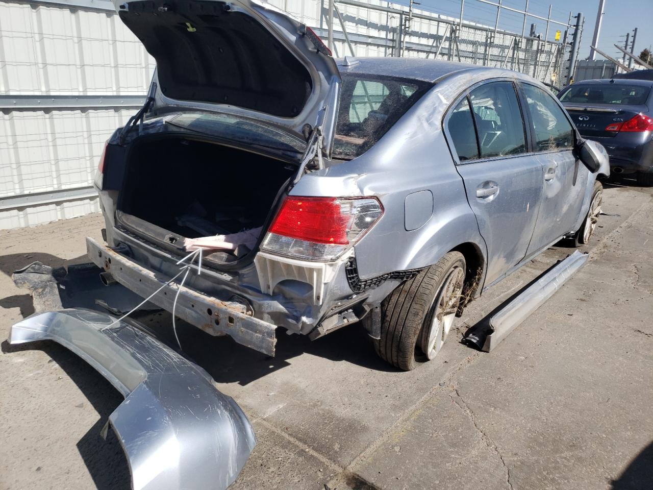 Photo 4 from auction – 2014 SUBARU LEGACY 2.5 with VIN 4S3BMCC63E3014382