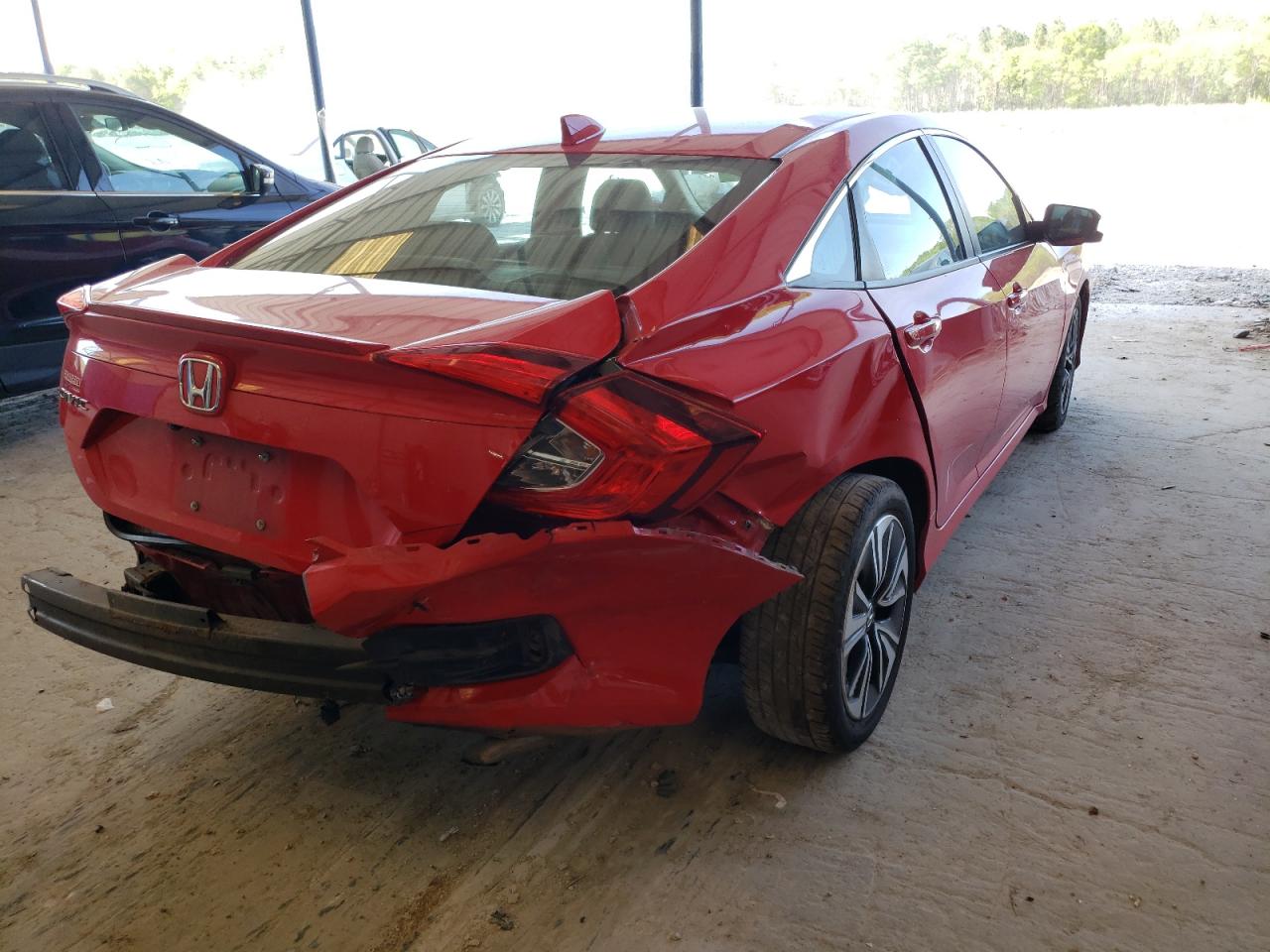 Photo 4 from auction – 2016 HONDA CIVIC EXL with VIN 2HGFC1F75GH650929