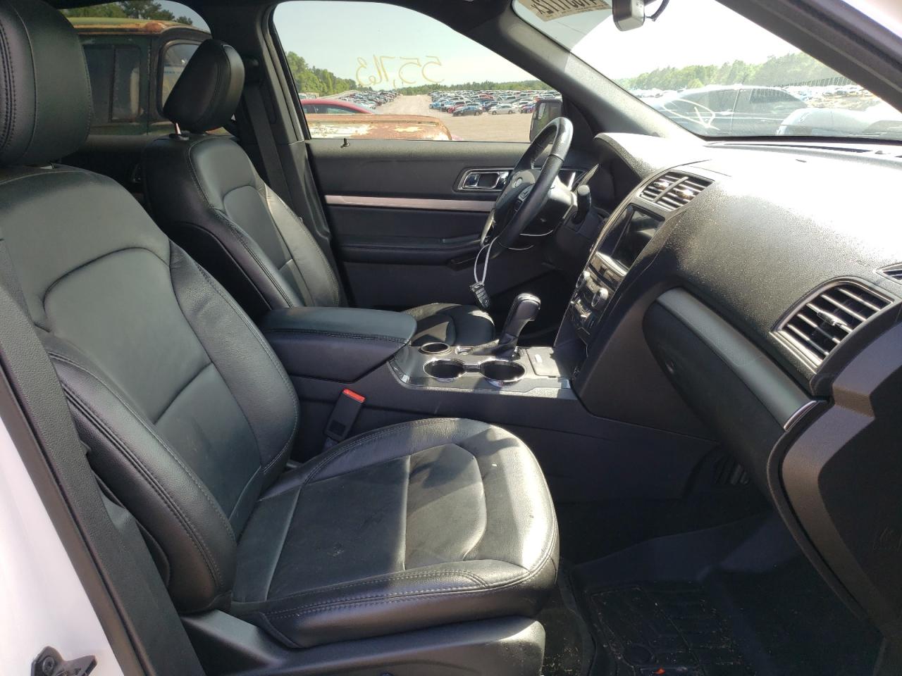 Photo 5 from auction – 2018 FORD EXPLORER X with VIN 1FM5K7D85JGA76827