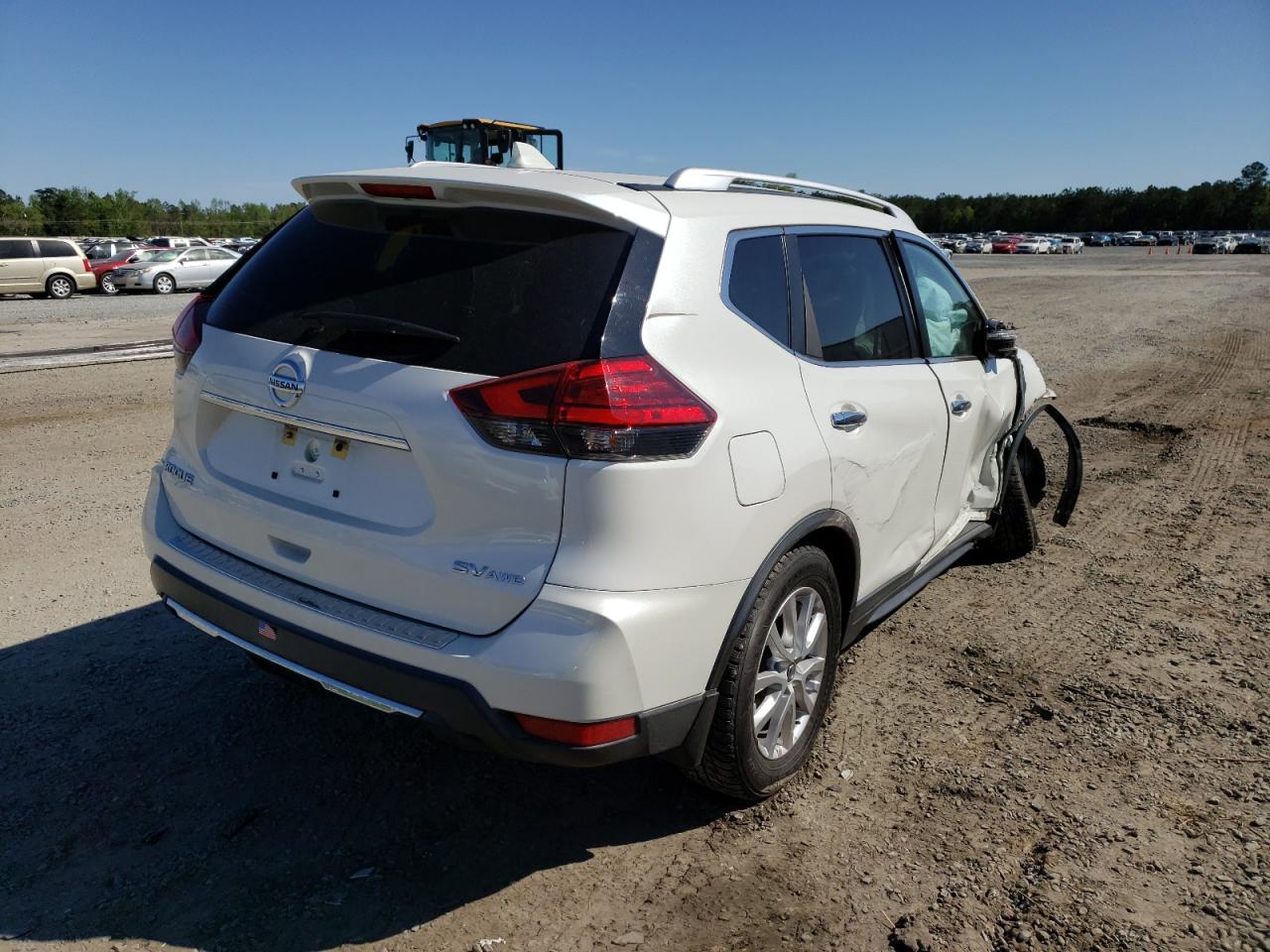 Photo 4 from auction – 2017 NISSAN ROGUE S with VIN KNMAT2MVXHP581085