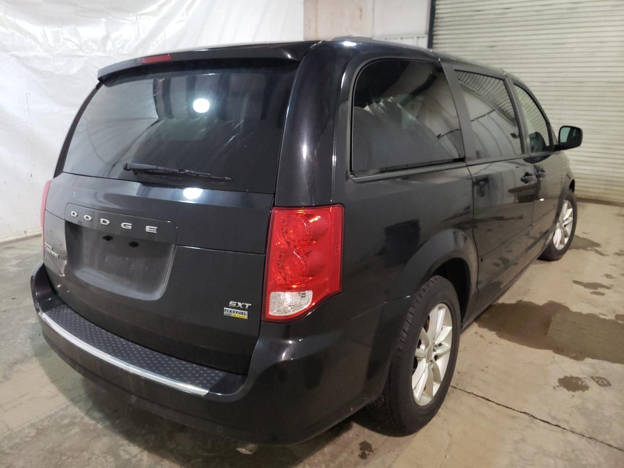 Photo 4 from auction – 2016 DODGE GRAND CARA with VIN 2C4RDGCG5GR327765